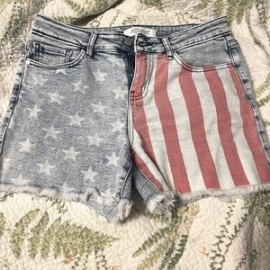 Judy Blue patriotic shorts 🇺🇸